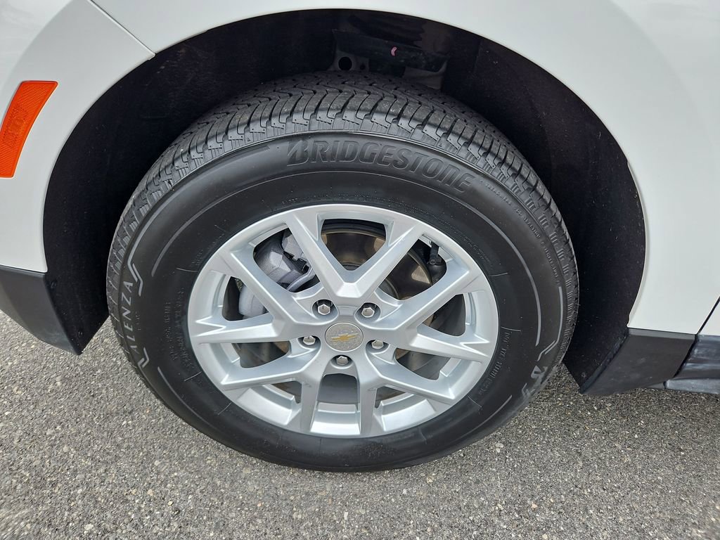 Used 2024 Chevrolet Equinox LT image 33