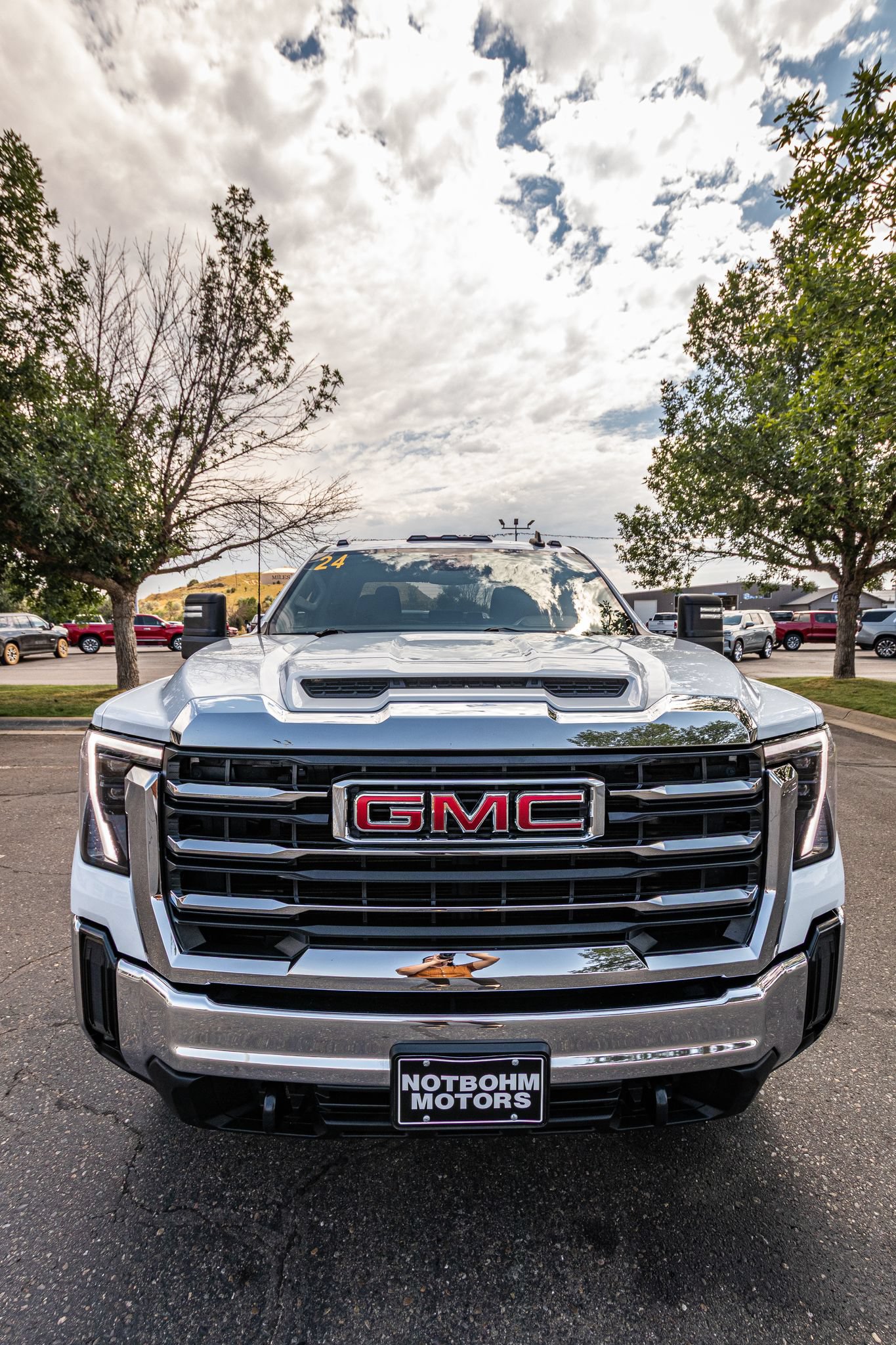 Used 2024 GMC Sierra 2500 SLE w/ SLE Convenience Package AWD/4WD image 5