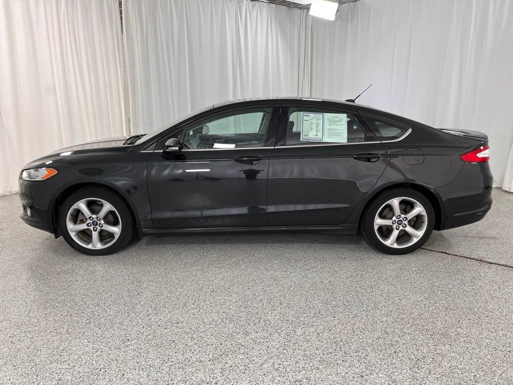 Used 2015 Ford Fusion SE w/ Equipment Group 201A FWD image 25
