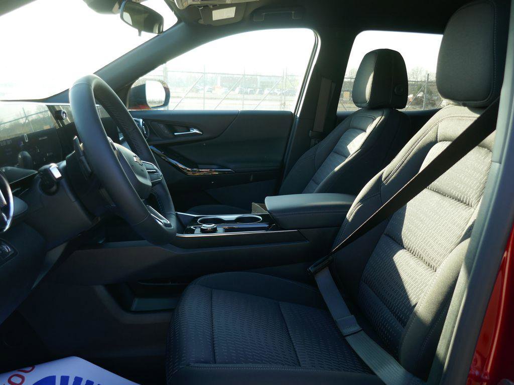 New 2026 Chevrolet Equinox LT image 15