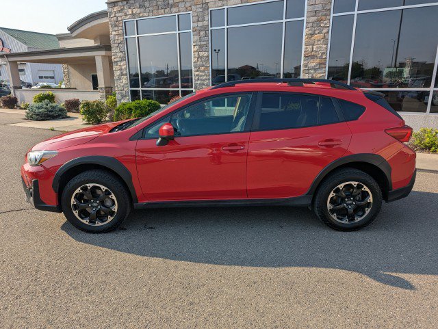 Used 2022 Subaru Crosstrek 2.0i Premium AWD/4WD image 2