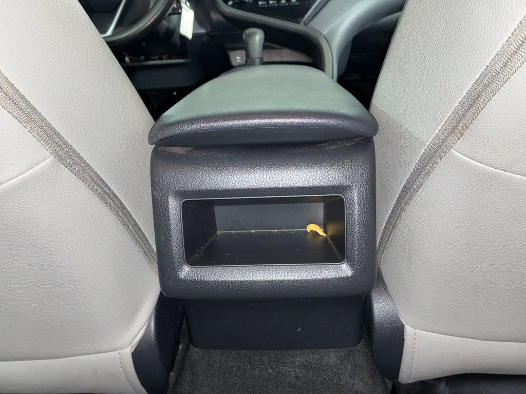 Used 2019 Toyota Camry LE image 31