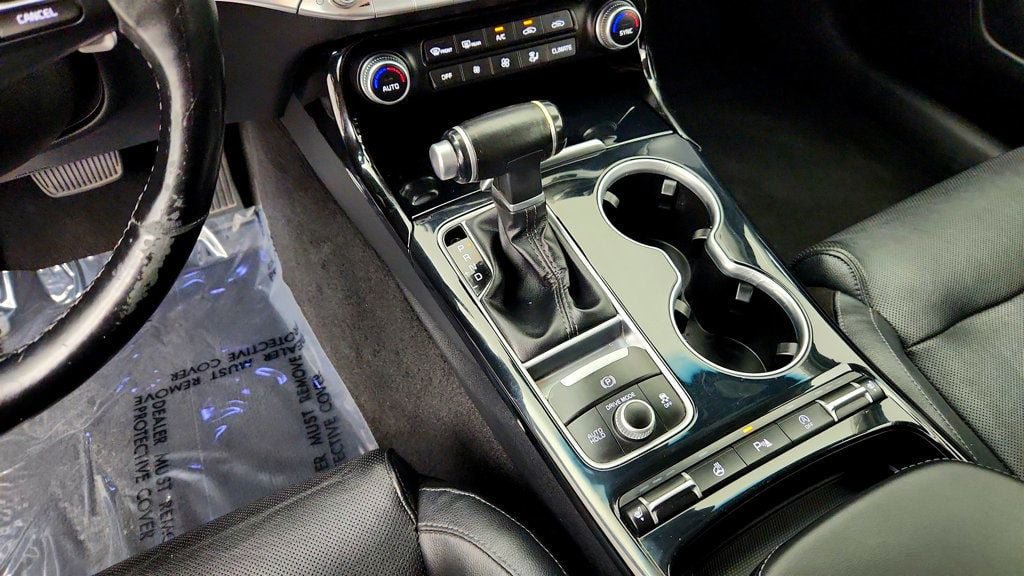 Used 2018 Kia Stinger Premium AWD/4WD image 17