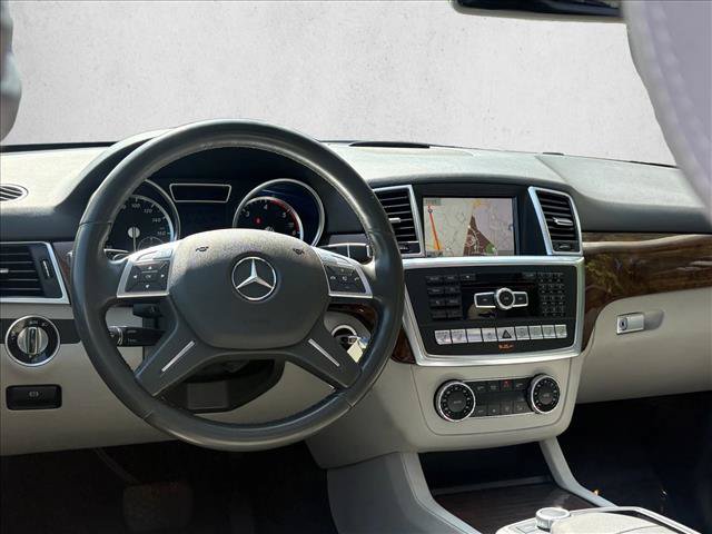 Used 2014 Mercedes-Benz ML 350 BlueTEC 4MATIC image 17