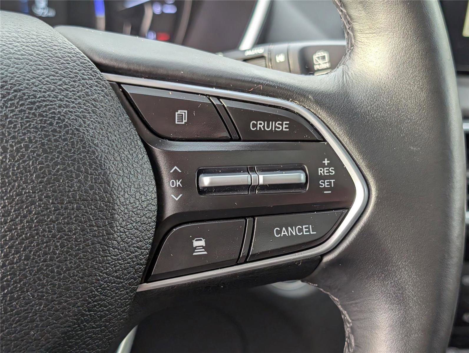 Used 2020 Hyundai Santa Fe Limited image 24