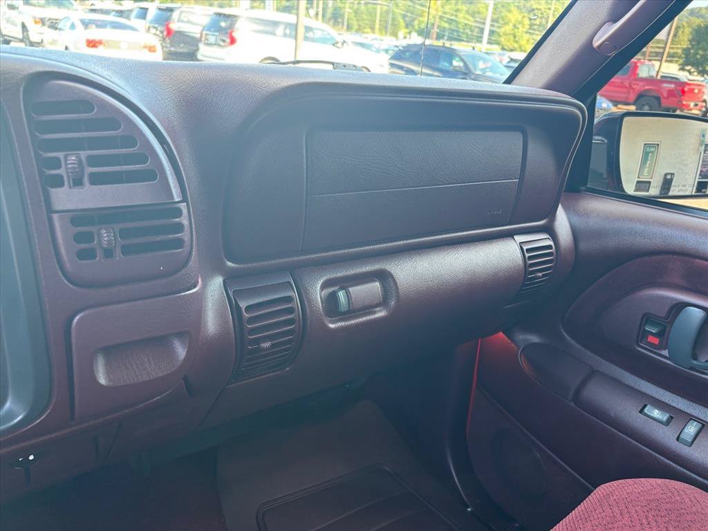 Used 1998 Chevrolet Silverado 1500 2WD Extended Cab w/ Preferred Equipment Group 2 image 14