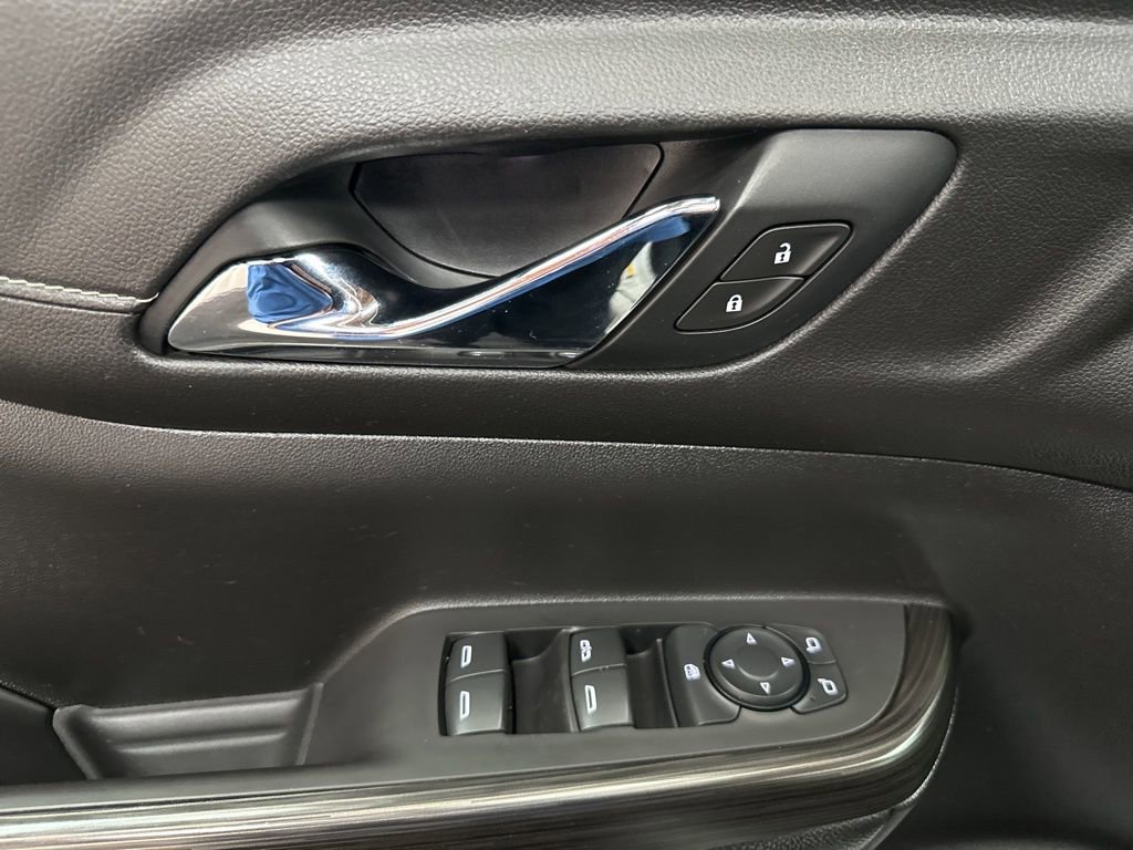 Used 2019 GMC Acadia SLT w/ Black Edition image 18