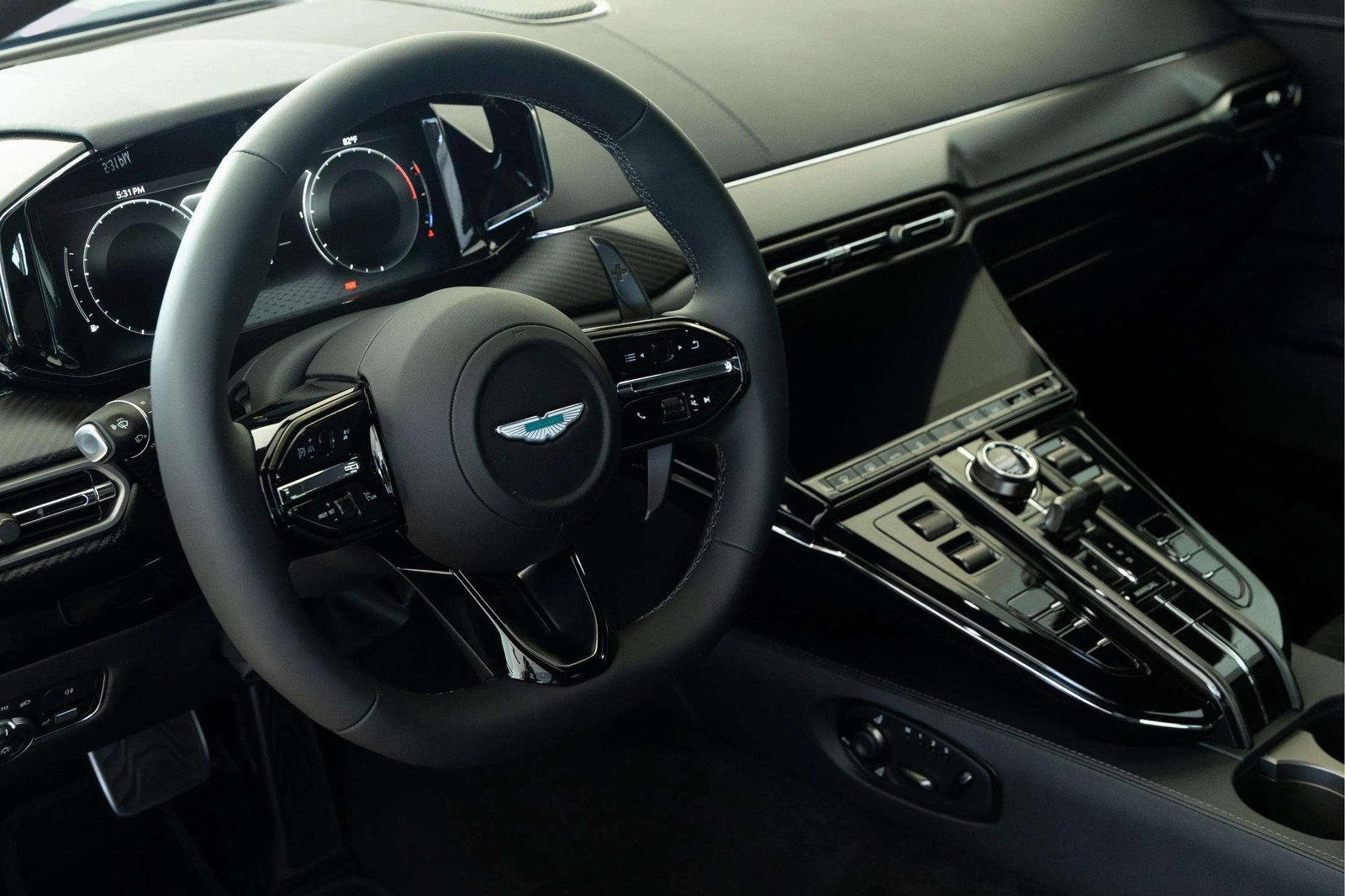 New 2026 Aston Martin V8 Vantage Coupe image 17