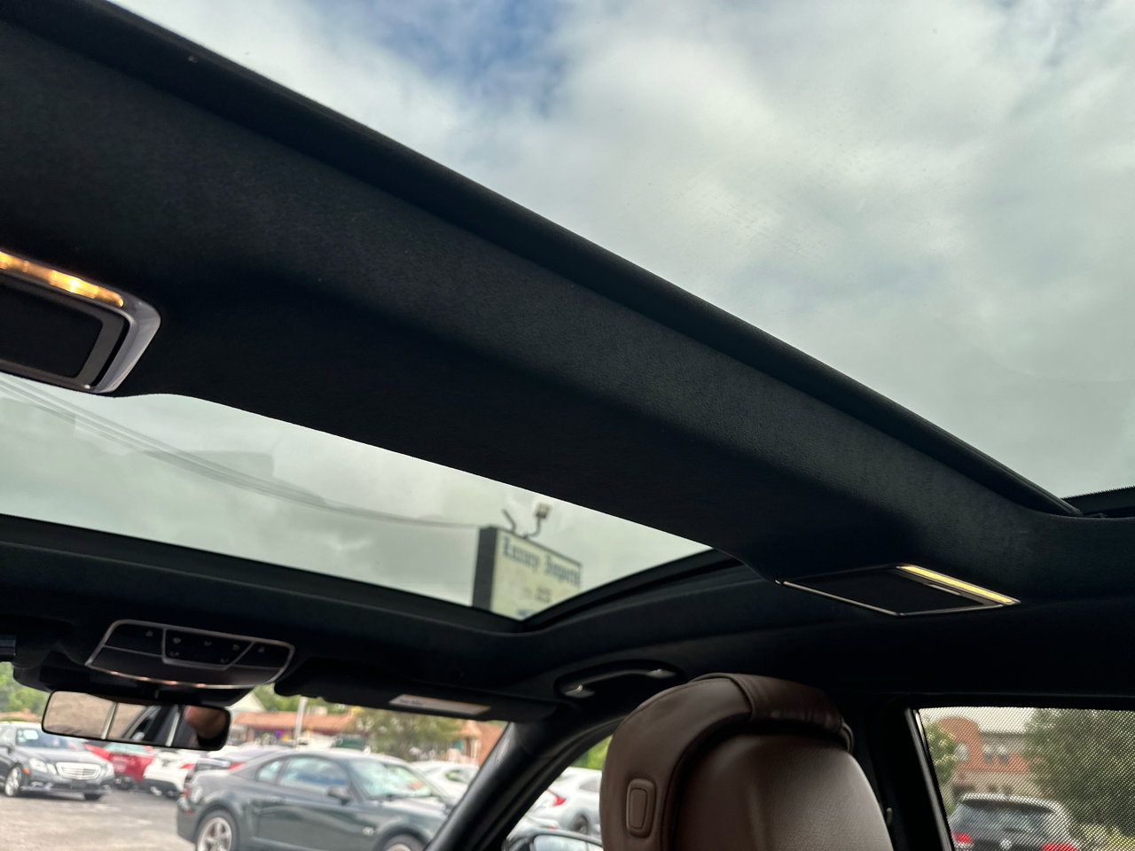 Used 2018 Mercedes-Benz S 63 AMG AMG S 63 4MATIC Sedan w/ Driver Assistance Package image 29