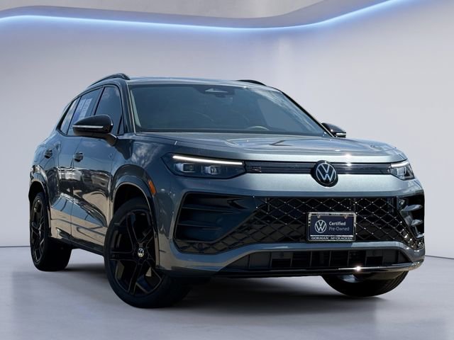 Certified 2026 Volkswagen Tiguan SE R-Line FWD image 1