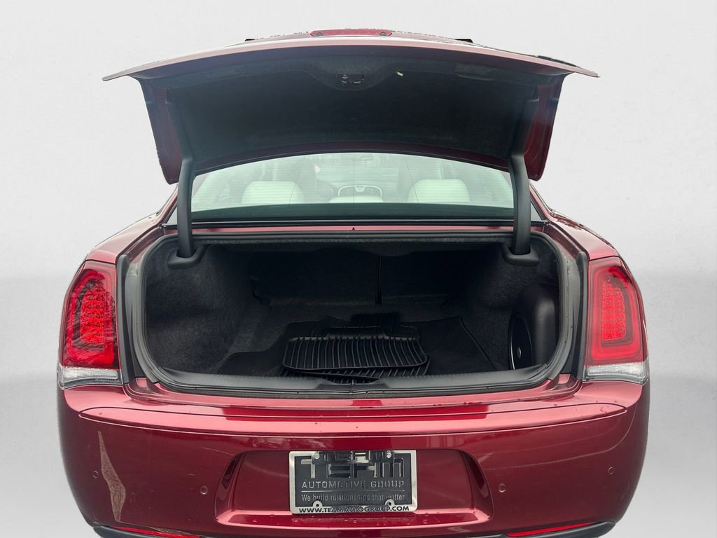 Certified 2023 Chrysler 300 Touring L w/ Popular Equipment Group image 13