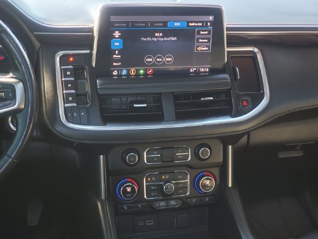 Used 2021 Chevrolet Suburban LT w/ LT Signature Package AWD/4WD image 29