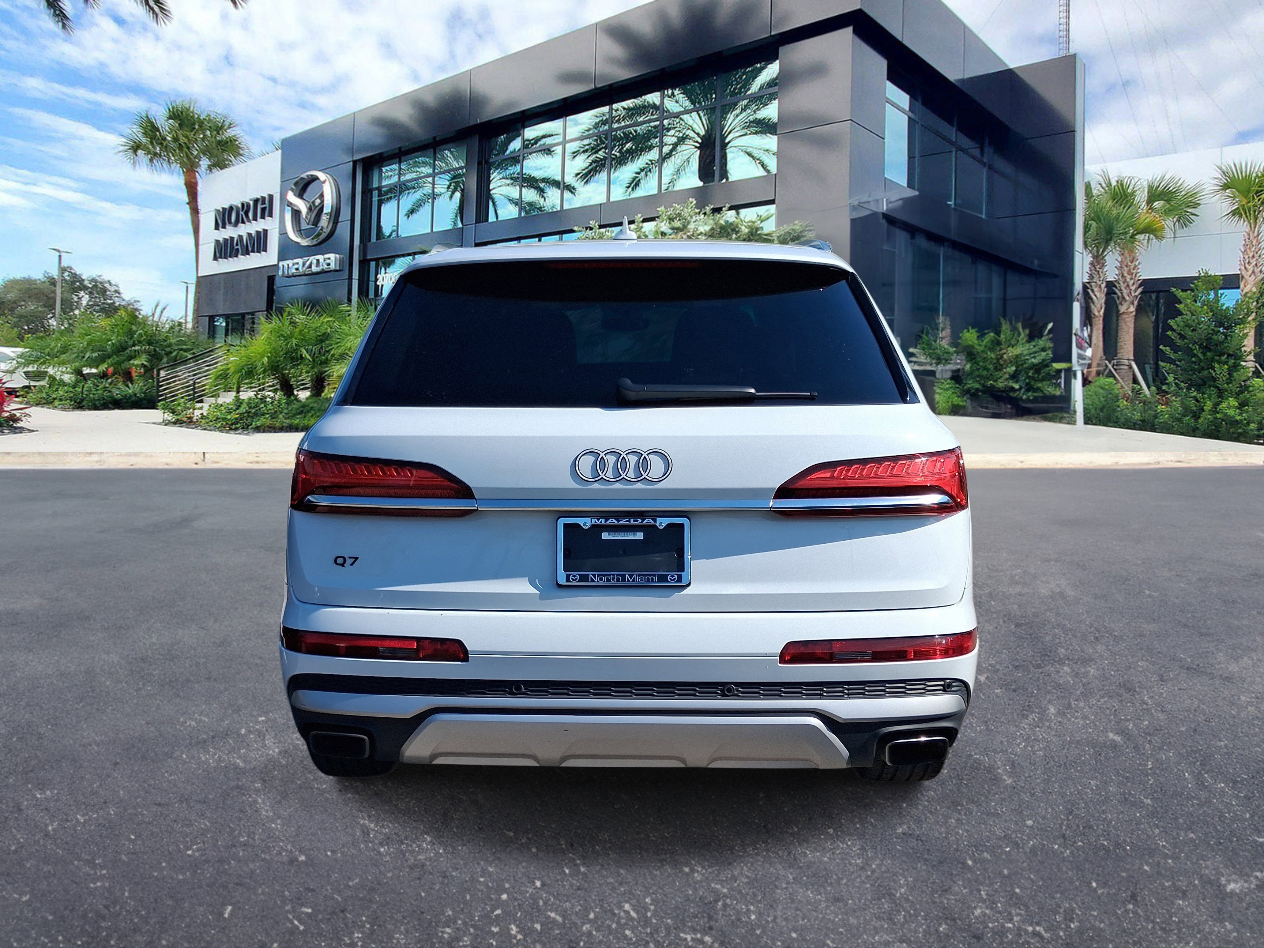 Used 2025 Audi Q7 3.0T Premium Plus AWD/4WD image 4
