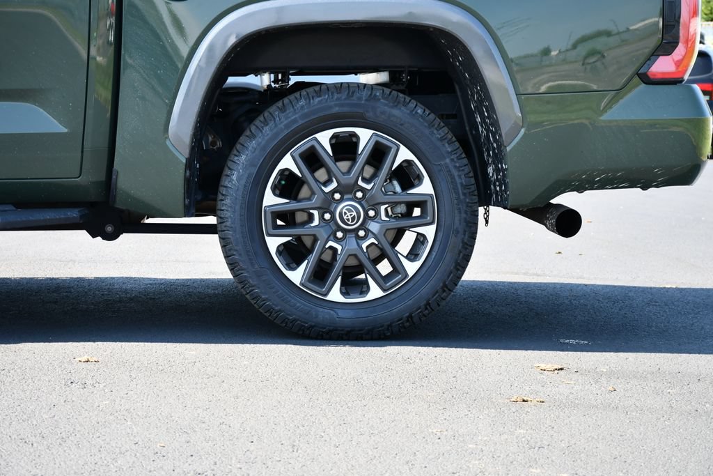 Used 2022 Toyota Tundra Limited AWD/4WD image 11