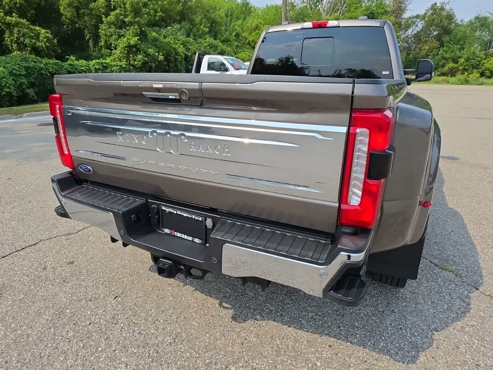 Used 2023 Ford F450 King Ranch w/ Chrome Package AWD/4WD image 11