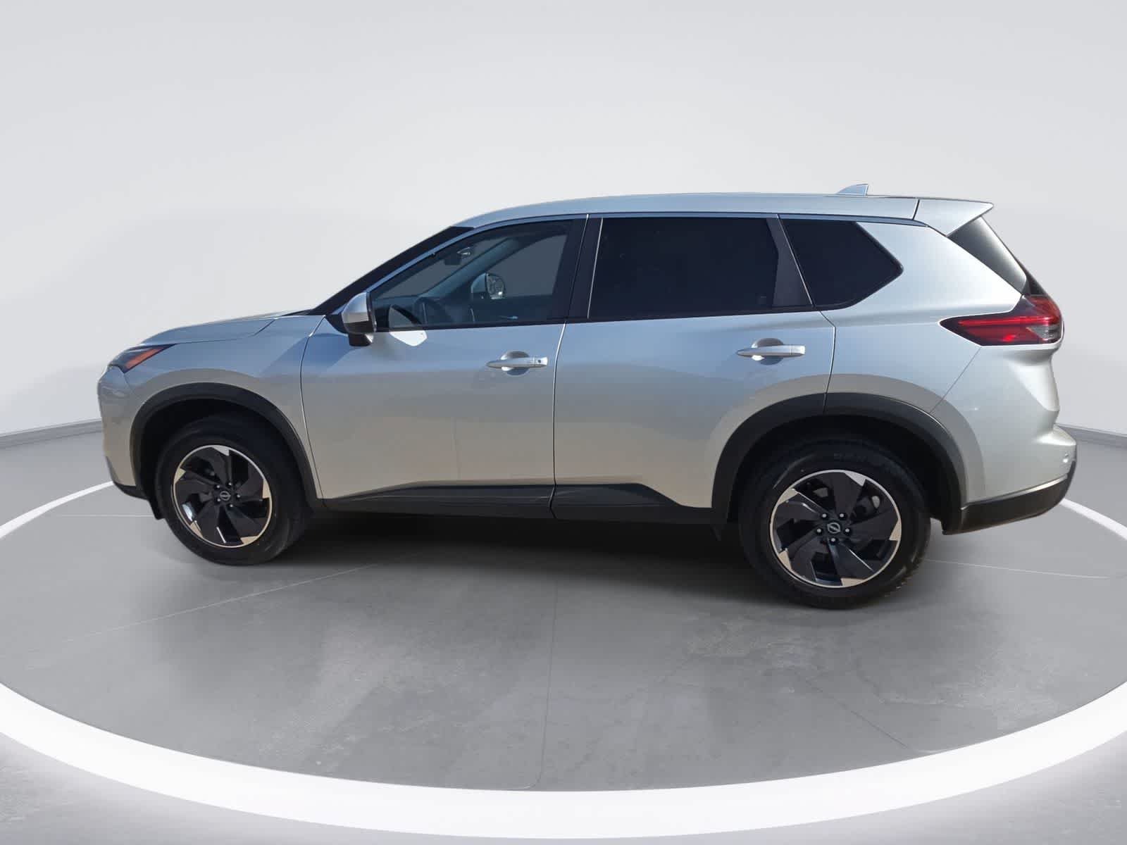 Used 2025 Nissan Rogue SV AWD/4WD image 5