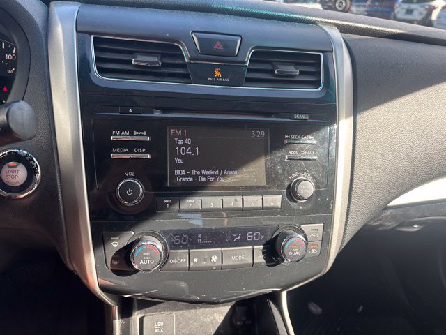 Used 2015 Nissan Altima 2.5 SV FWD image 11