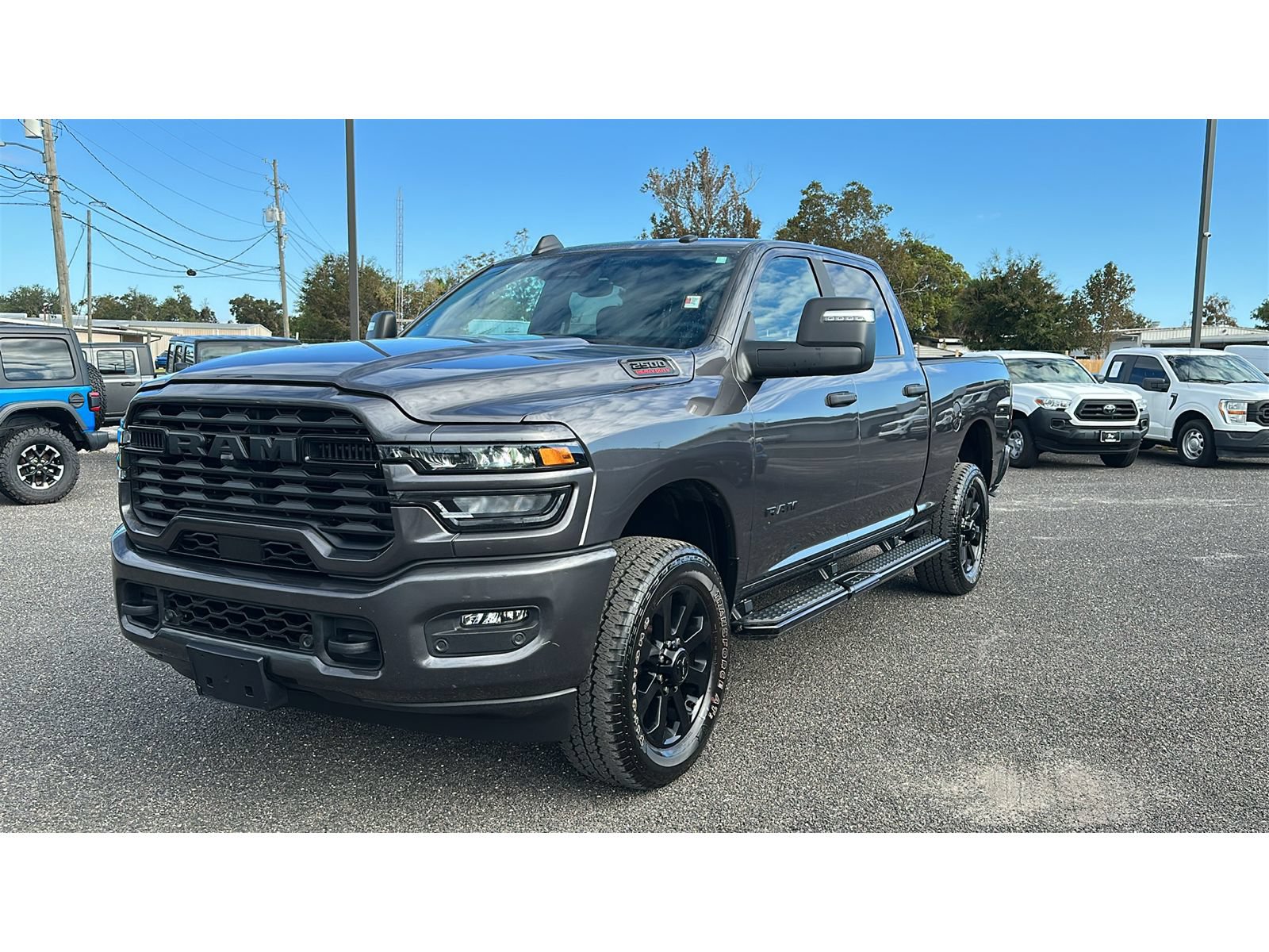 Used 2026 RAM 2500 Big Horn AWD/4WD image 2