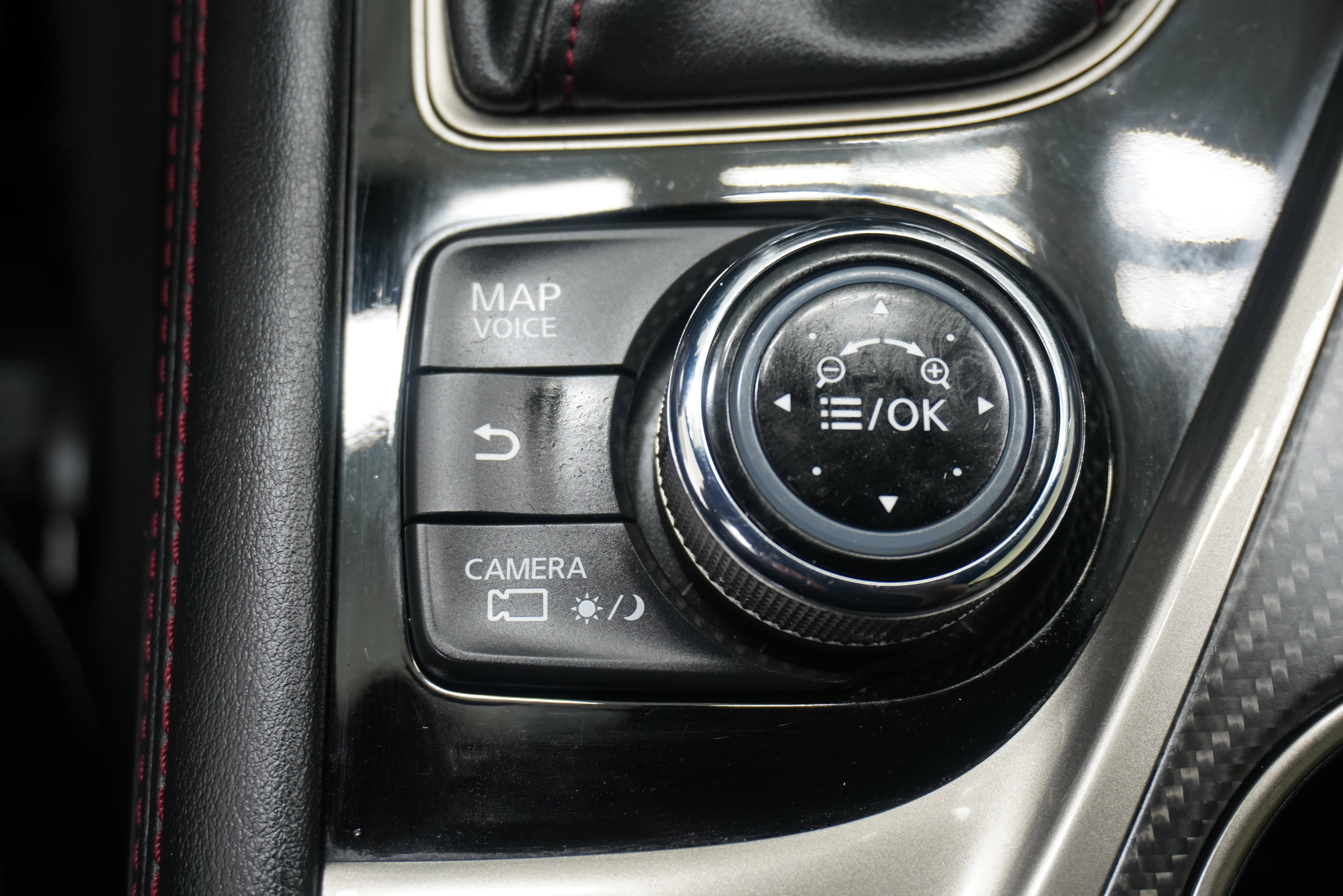 Used 2021 INFINITI Q60 Red Sport 400 w/ Carbon Fiber Package AWD/4WD image 26