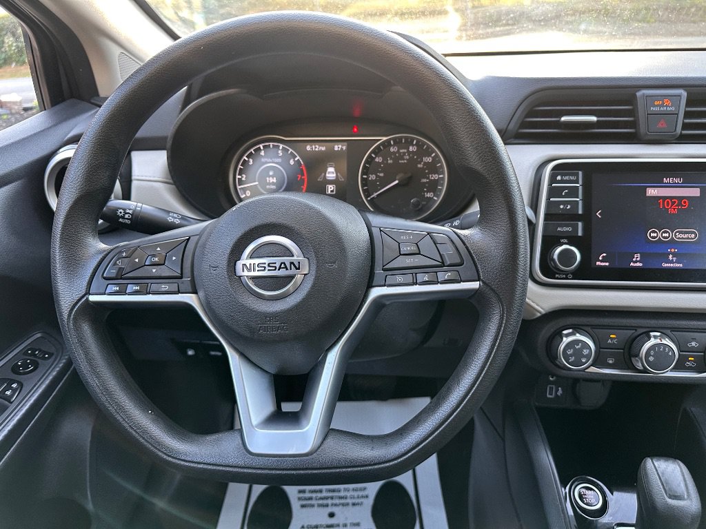 Used 2022 Nissan Versa SV FWD image 26