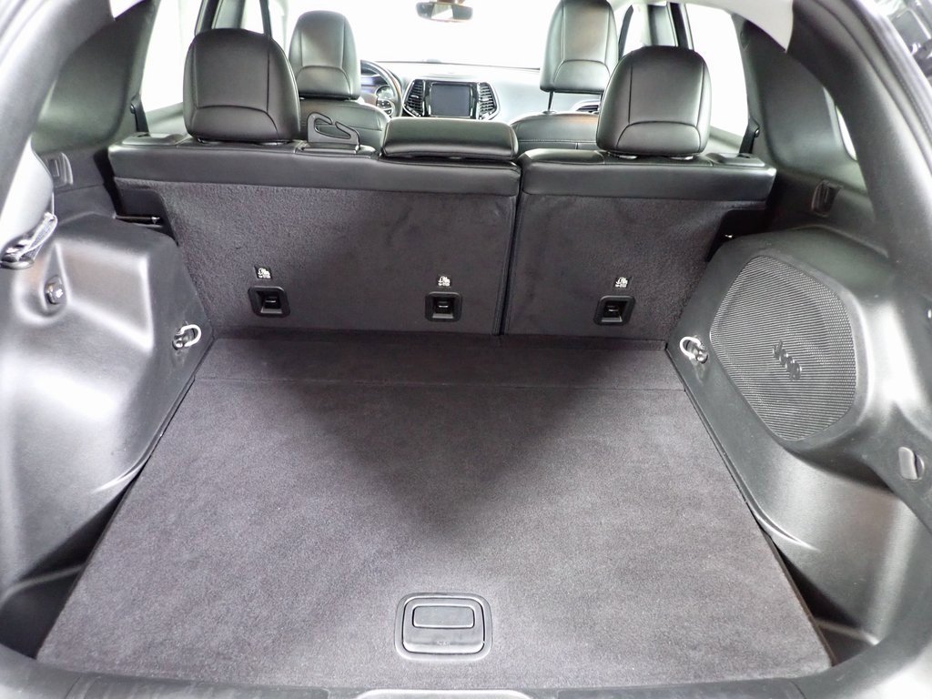 Used 2019 Jeep Cherokee Limited w/ Technology Group image 17