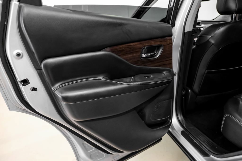 Used 2020 Nissan Murano Platinum w/ Cargo Package image 46