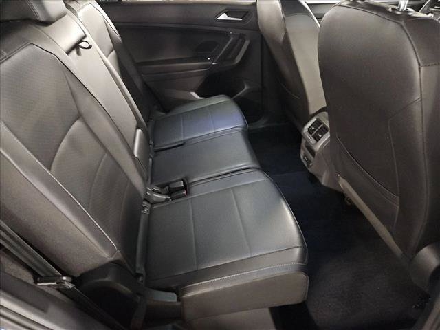 Used 2020 Volkswagen Tiguan SEL w/ Tiguan Three-Row MDO Package FWD image 21