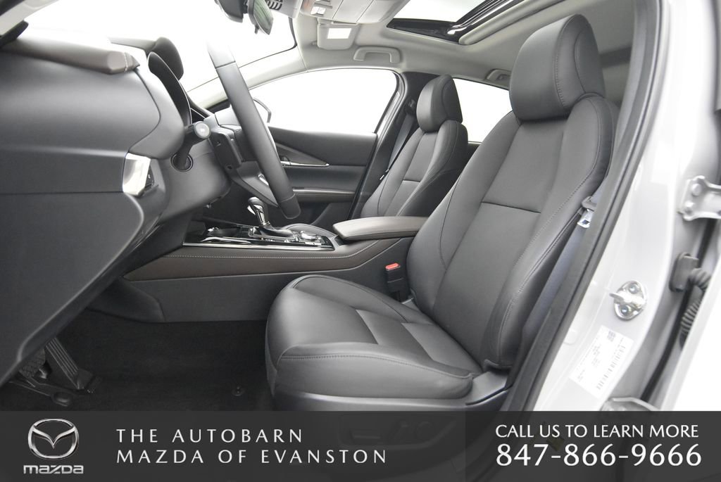 Used 2025 MAZDA CX-30 AWD 2.5 S w/ Premium Package image 25