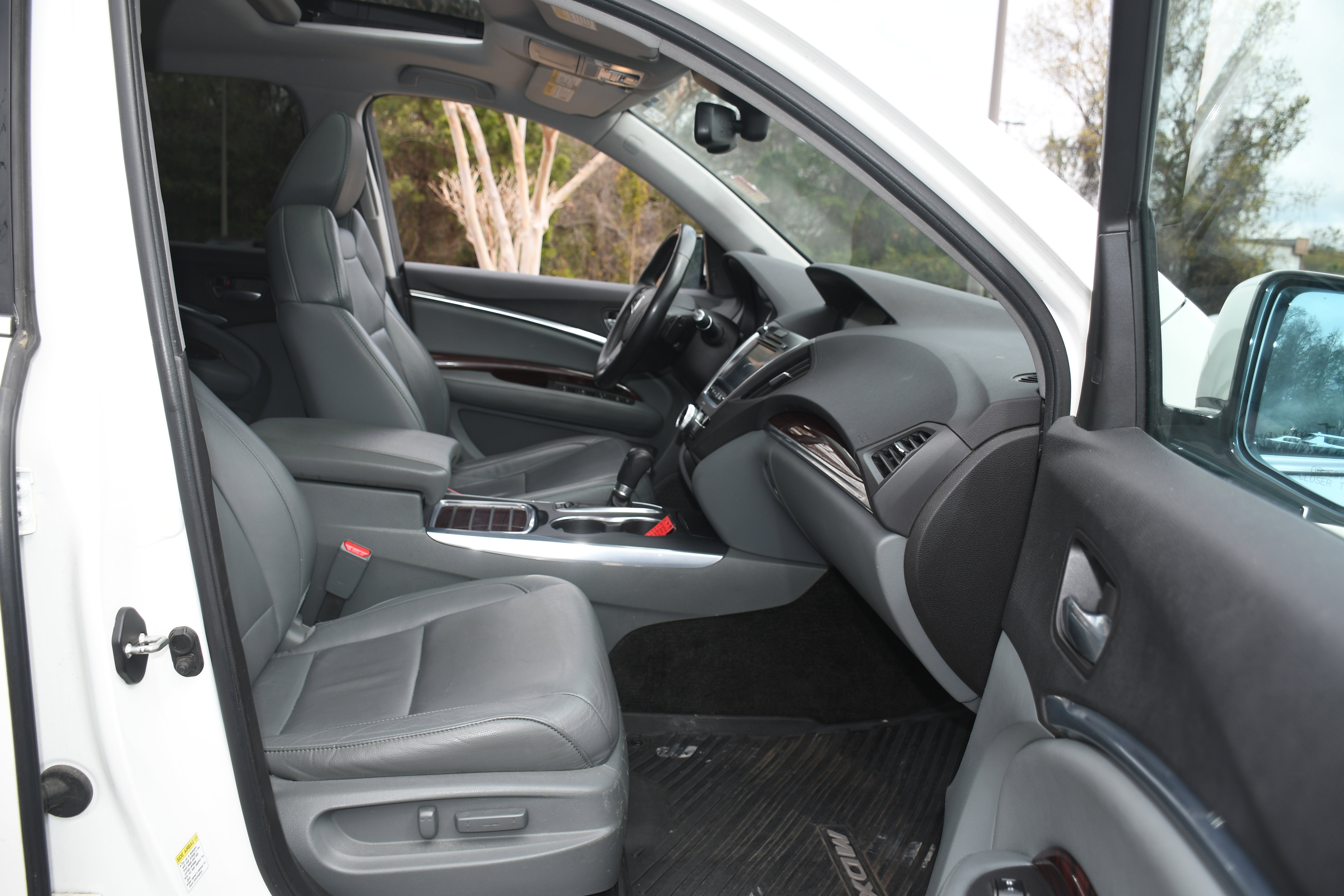 Used 2015 Acura MDX SH-AWD w/ Technology Package image 22