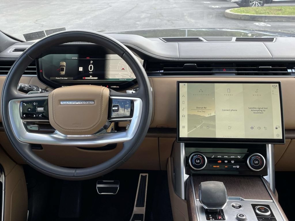 Certified 2023 Land Rover Range Rover Long Wheelbase SE AWD/4WD image 18