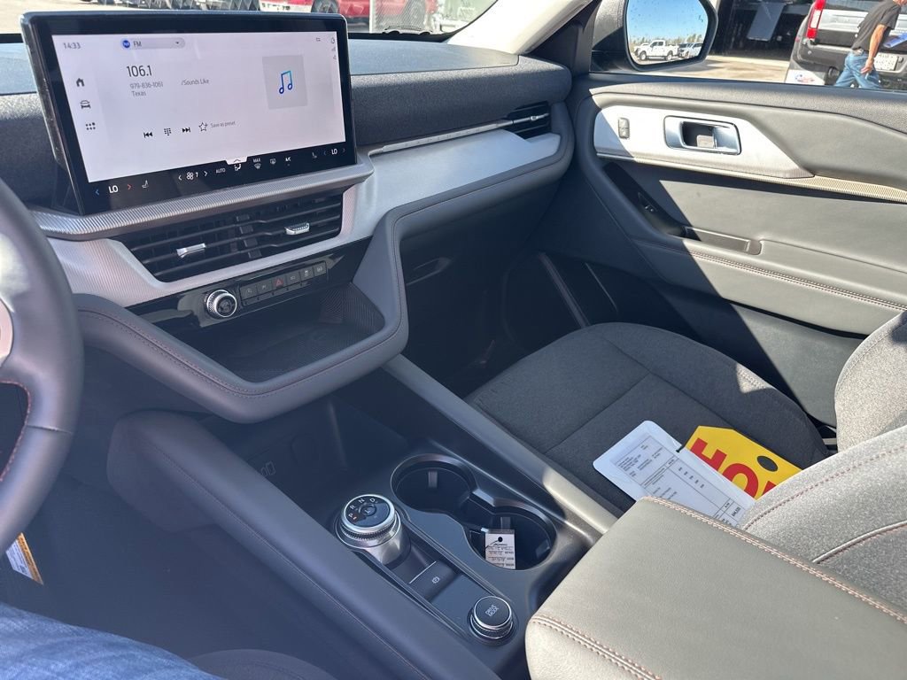 New 2026 Ford Explorer Active image 29
