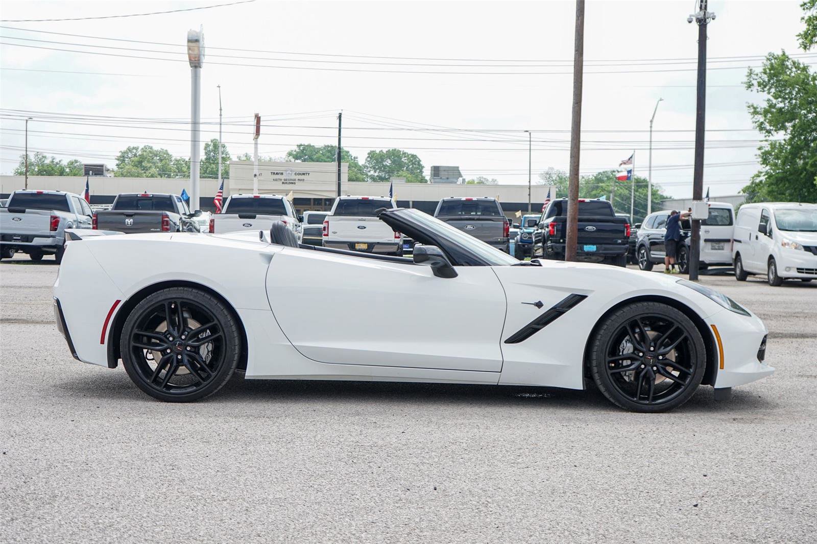 Used 2016 Chevrolet Corvette Stingray Convertible w/ 2LT Preferred Equipment Group RWD image 4