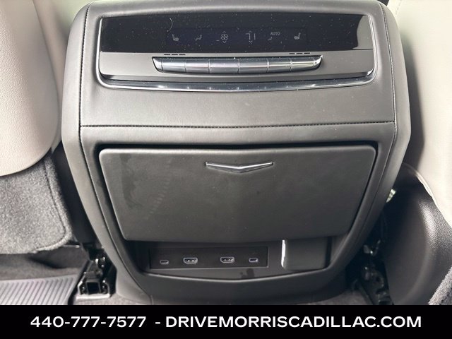 Certified 2025 Cadillac Escalade Sport Platinum w/ LPO, ONYX Package AWD/4WD image 20
