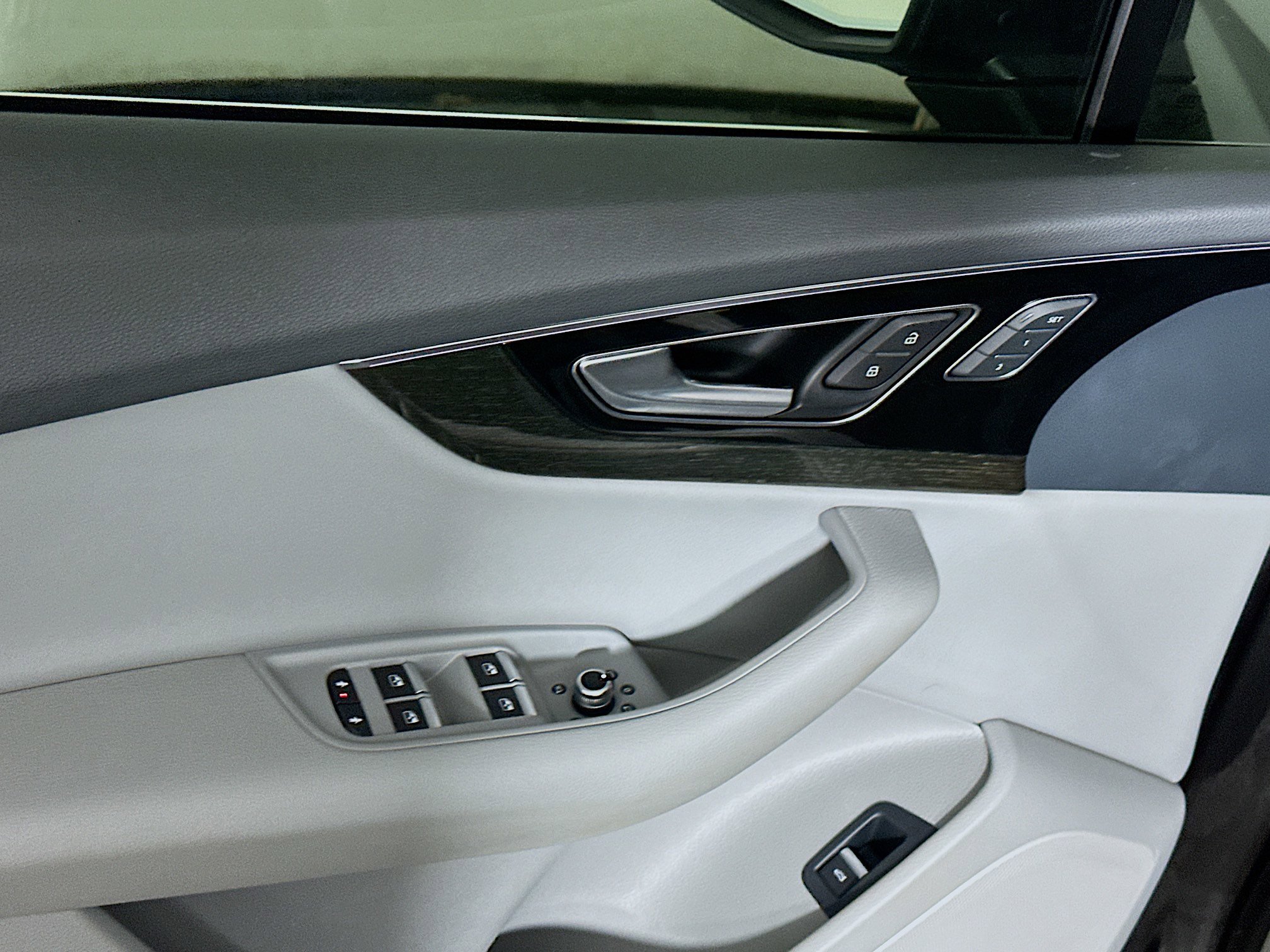 Used 2018 Audi Q7 3.0T Prestige w/ Prestige Package image 15