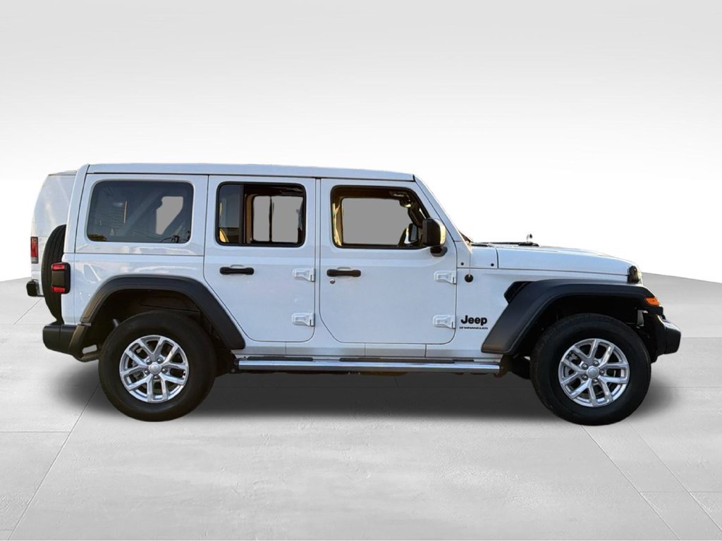 Used 2023 Jeep Wrangler Unlimited Sport w/ Sun And Sound Package AWD/4WD image 8