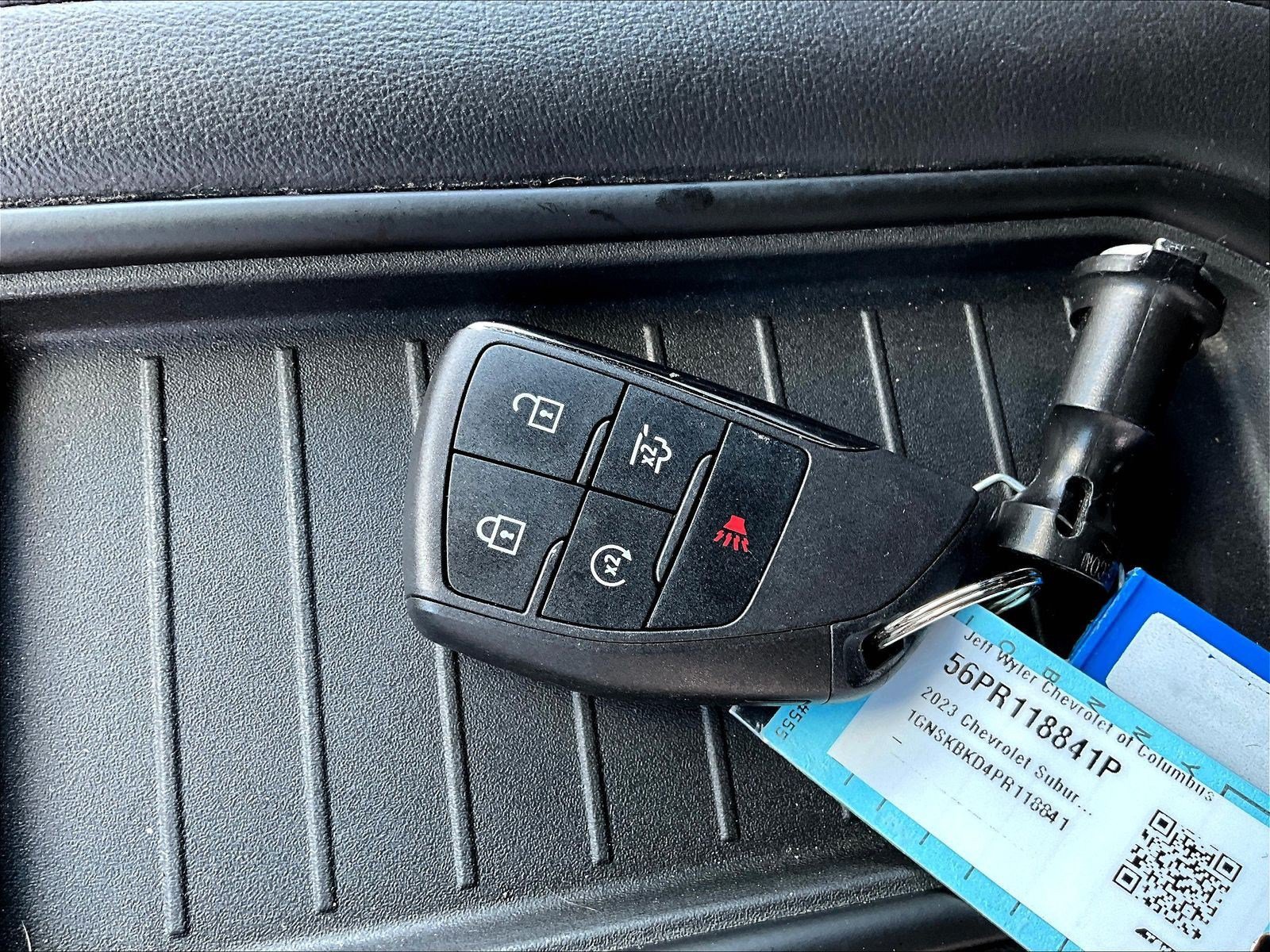Used 2023 Chevrolet Suburban LS AWD/4WD image 36