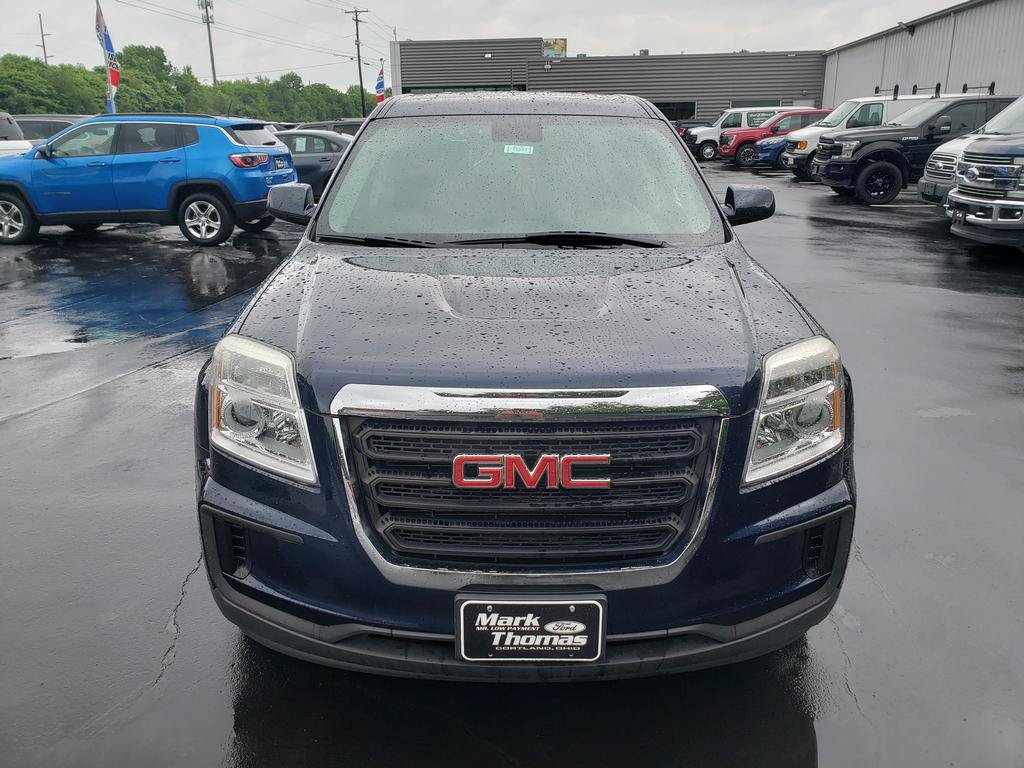 Used 2017 GMC Terrain SLE FWD image 2