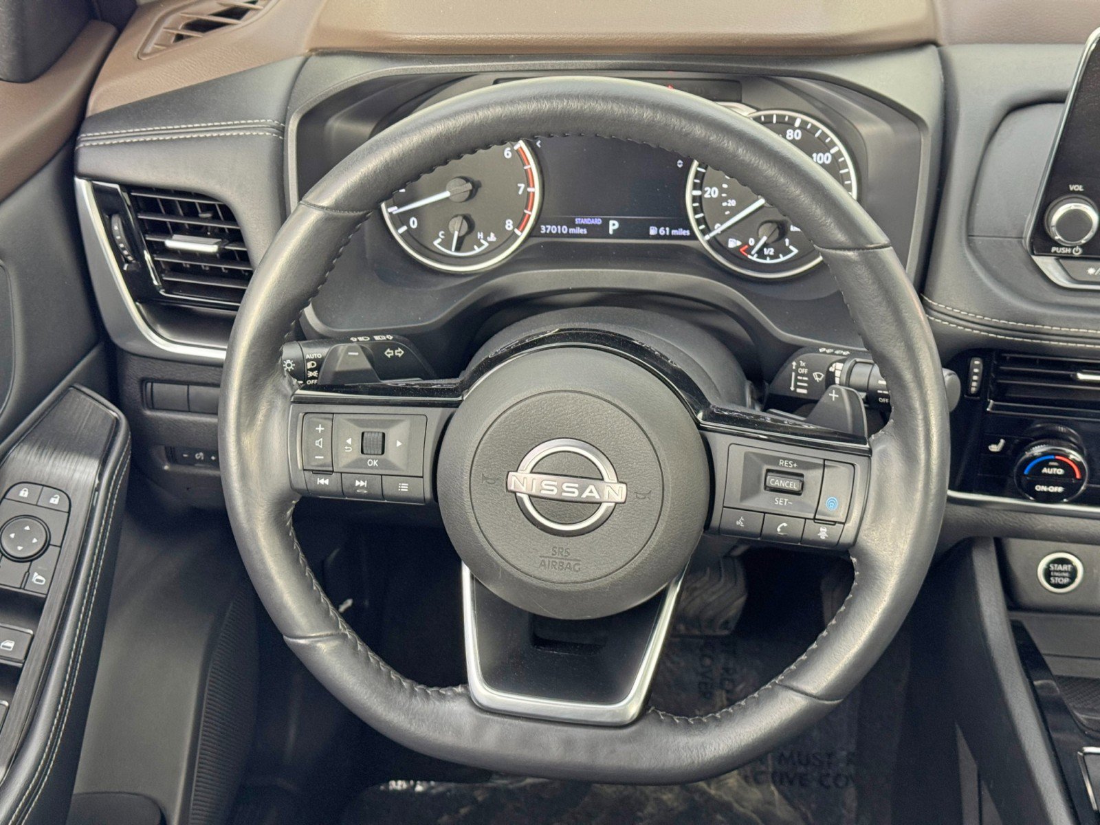 Used 2022 Nissan Rogue SV w/ SV Premium Package FWD image 19