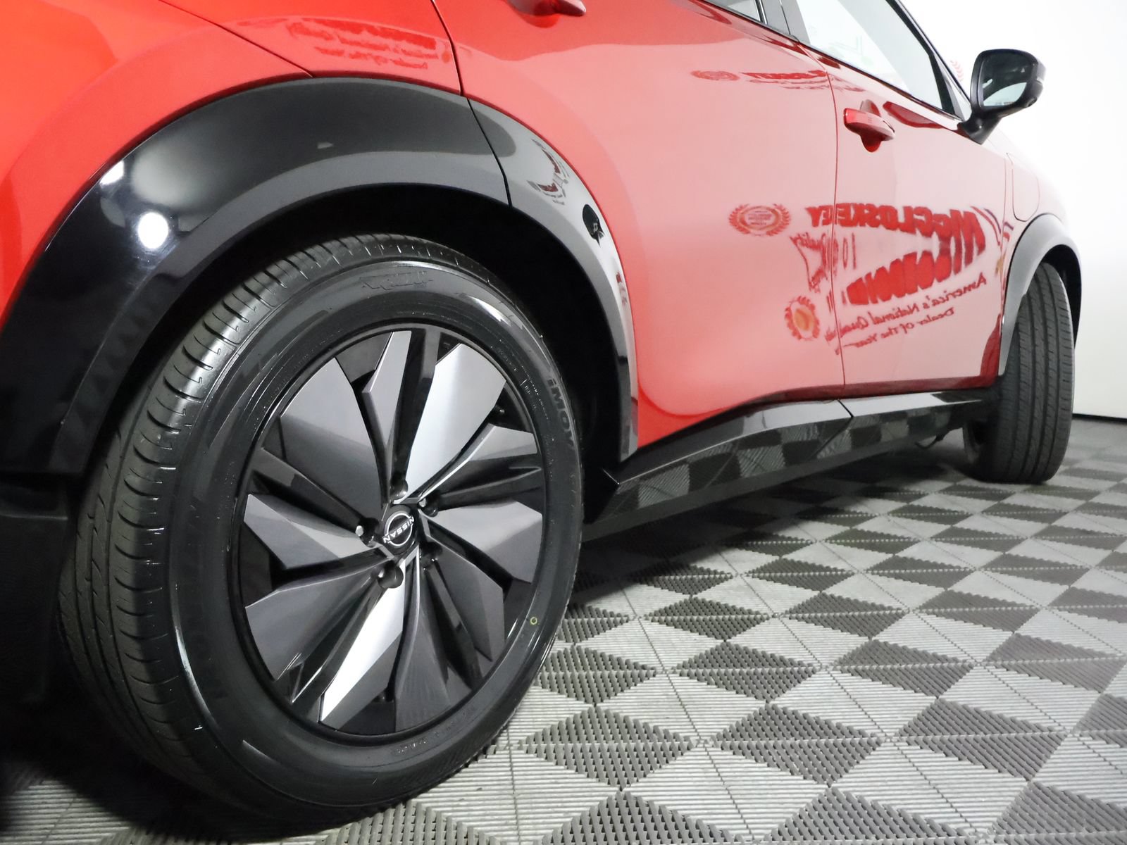 Used 2024 Nissan Ariya AWD image 13