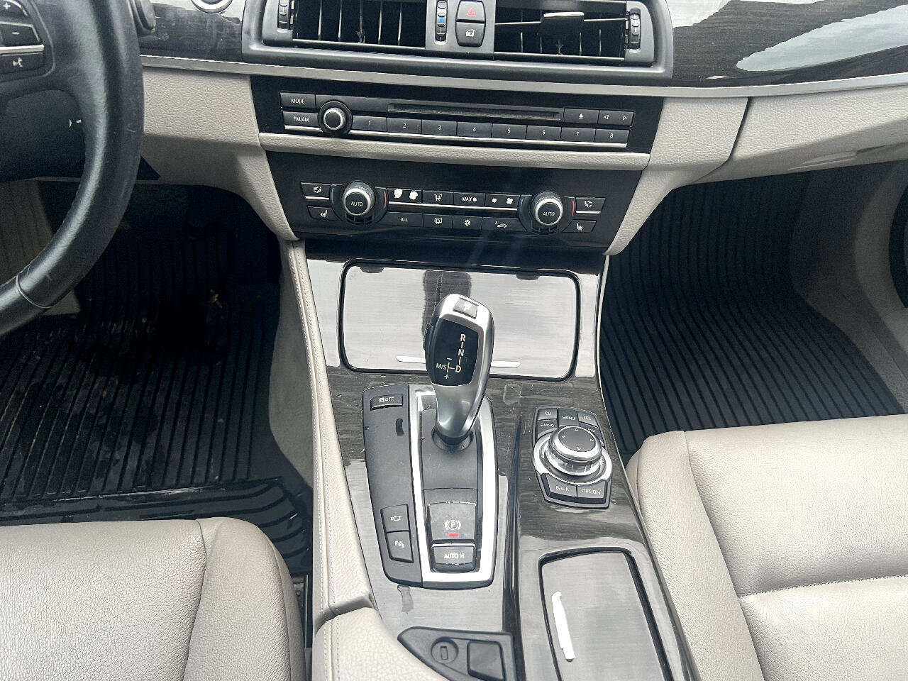 Used 2011 BMW 535i Sedan image 27