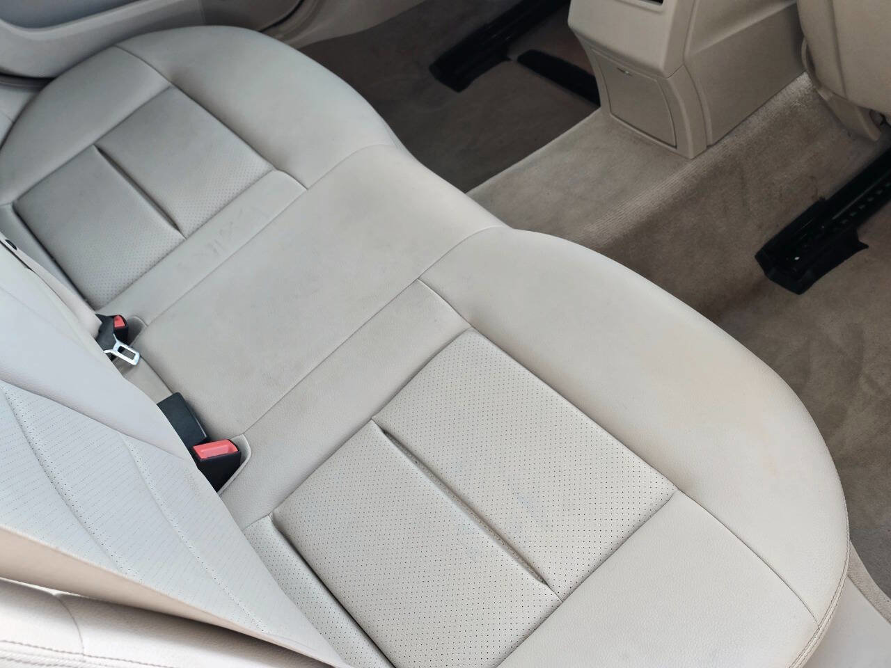 Used 2014 Mercedes-Benz E 350 4MATIC Wagon w/ Premium 1 Package image 82