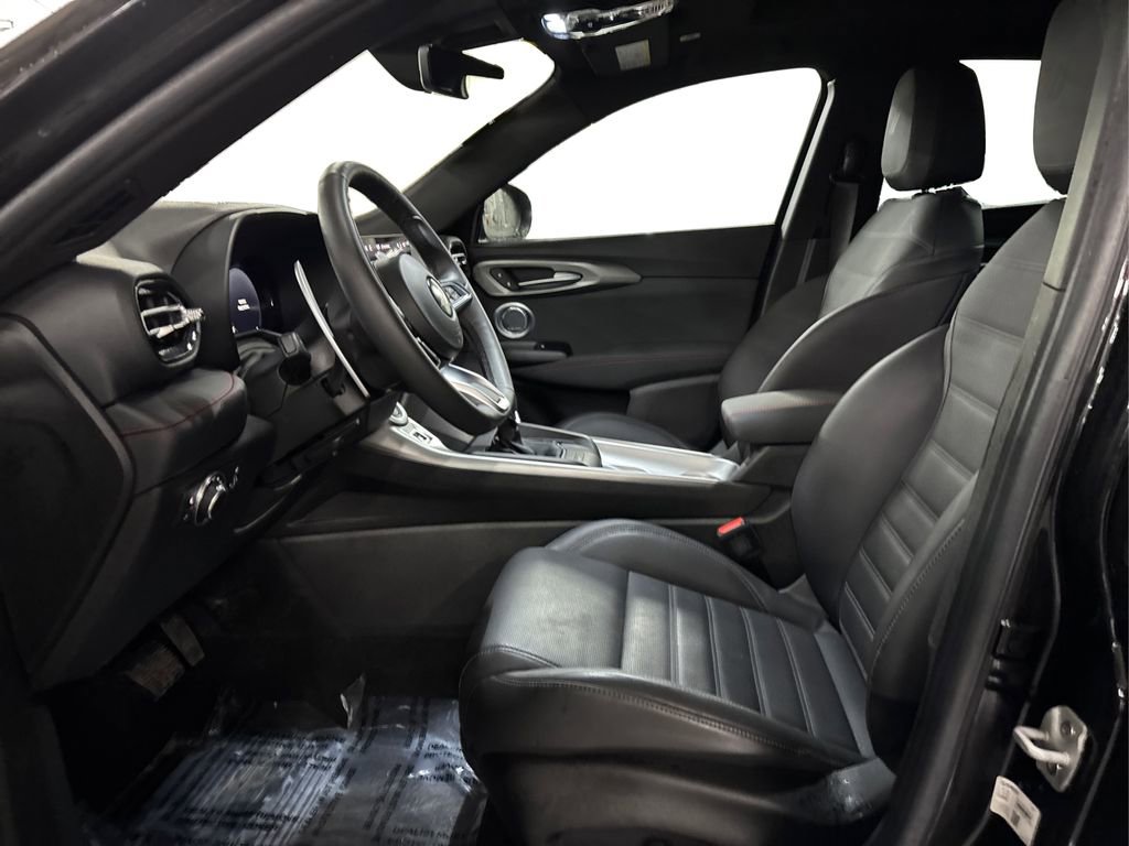 Used 2024 Dodge Hornet R/T Plus w/ Tech Pack Plus w/o Parking image 9