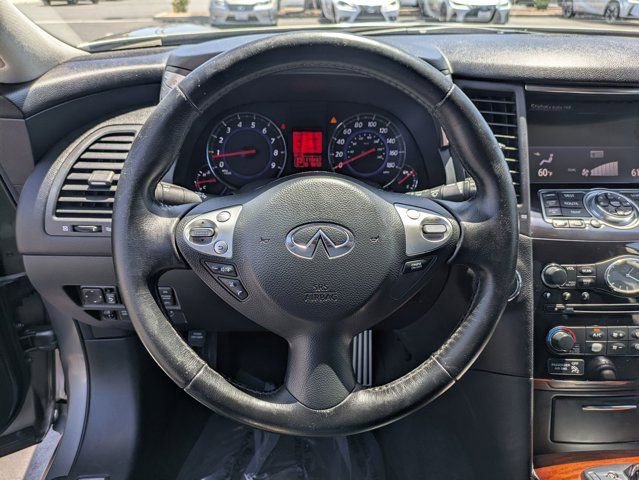 Used 2011 INFINITI FX50 AWD w/ Deluxe Touring Pkg image 18