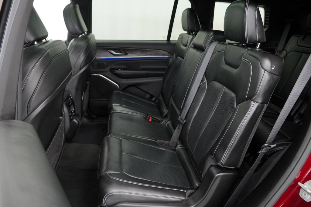Certified 2023 Jeep Grand Cherokee L Overland AWD/4WD image 18