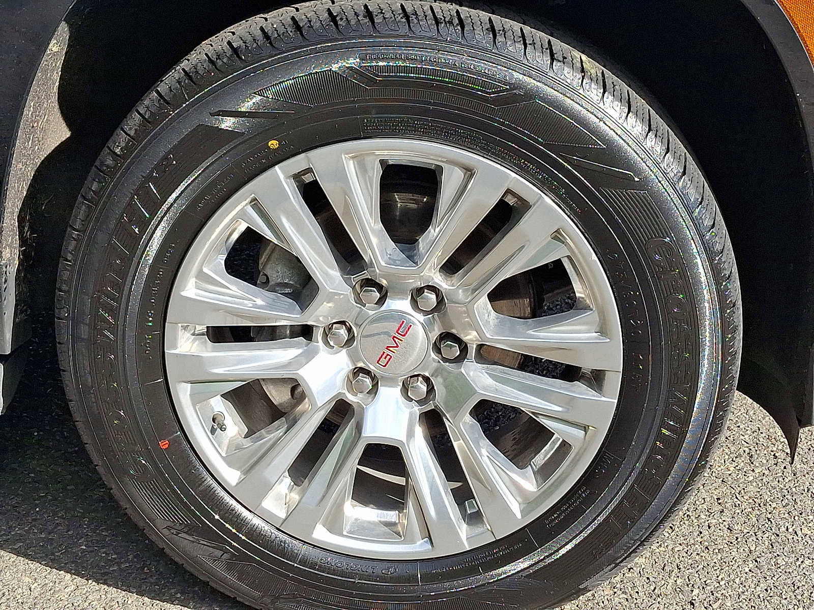 Used 2025 GMC Yukon Denali image 9