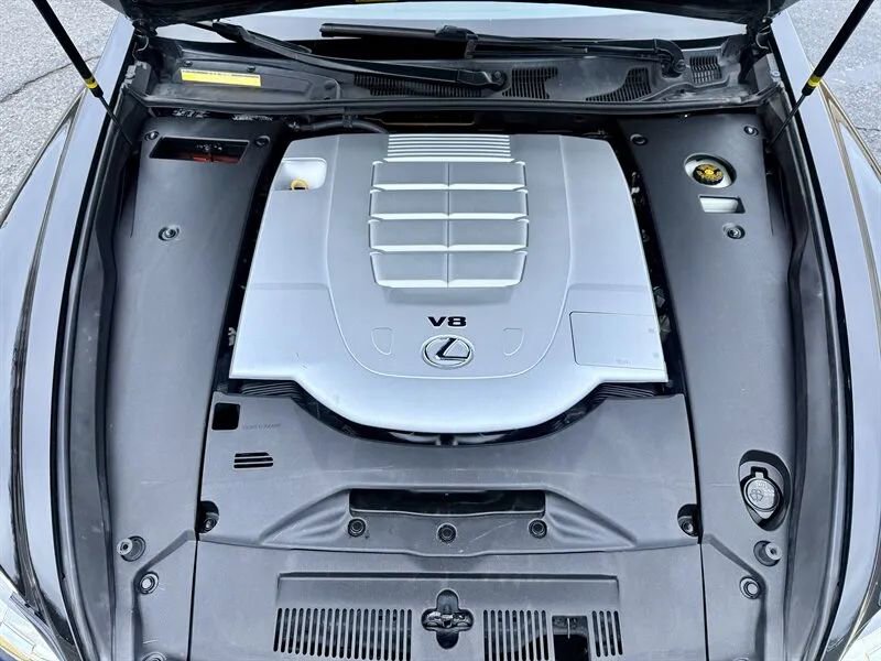 Used 2015 Lexus LS 460 AWD image 17