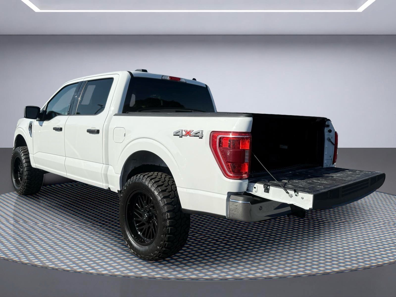 Used 2023 Ford F150 XLT w/ Equipment Group 301A Mid AWD/4WD image 8