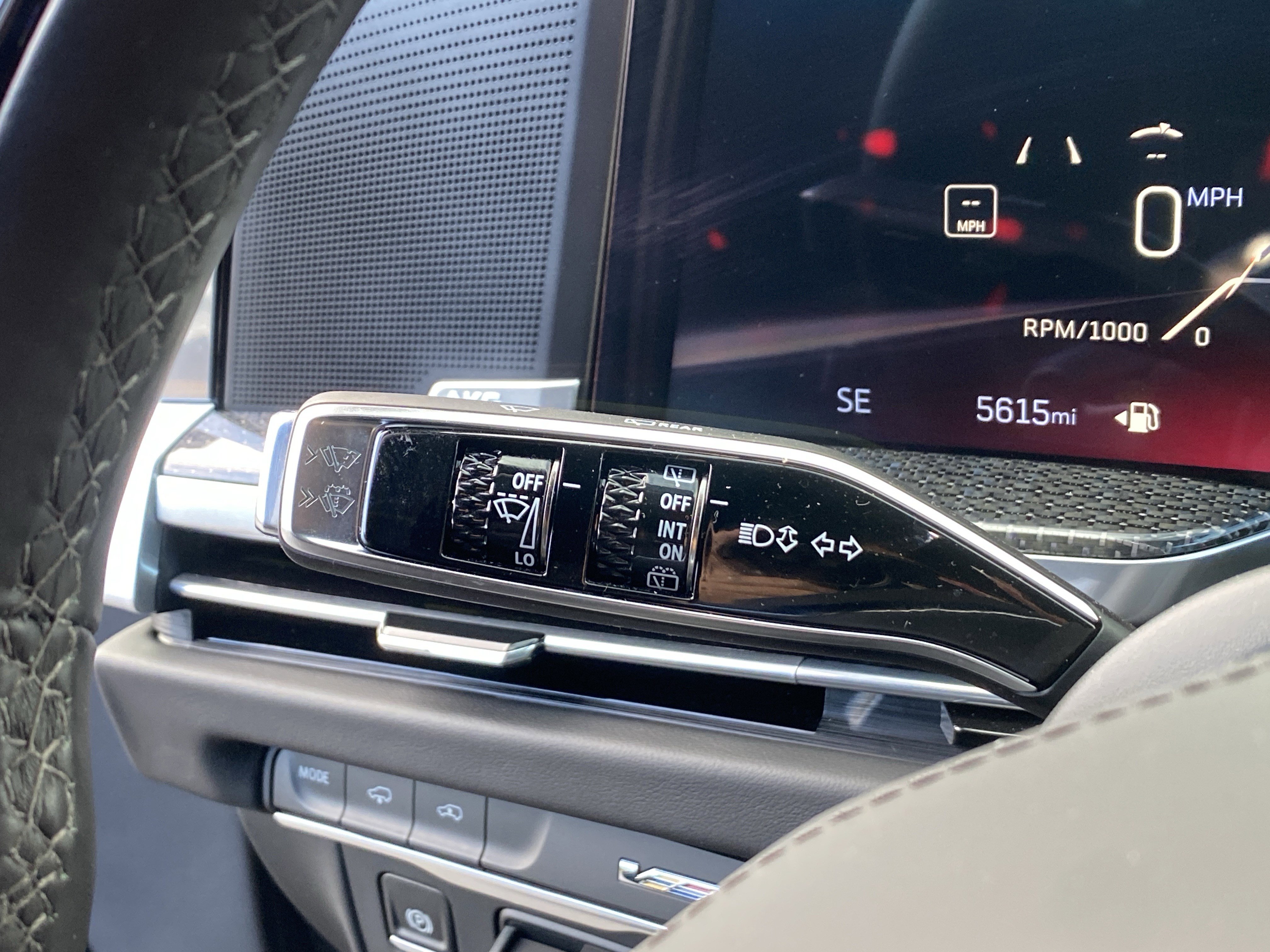 Used 2025 Cadillac Escalade V image 38