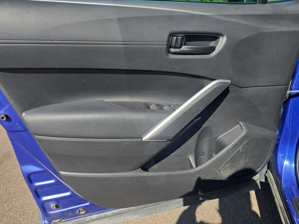 Used 2022 Toyota Corolla Cross LE w/ Moonroof Package AWD/4WD image 12