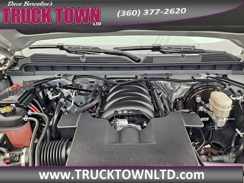 Used 2018 Chevrolet Silverado 1500 Custom w/ LPO, Black Pack AWD/4WD image 10